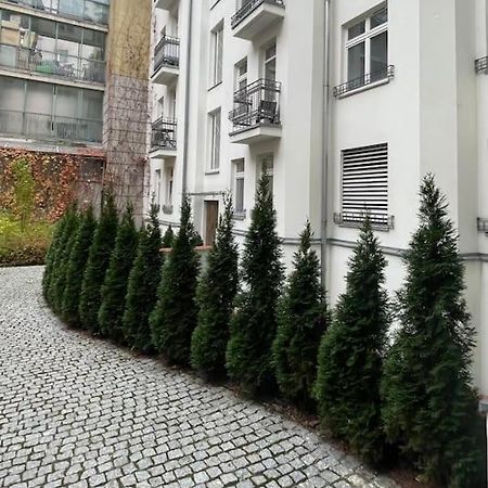 Cute Apartment Perfect For Business And Travel. Varşovia Exterior foto