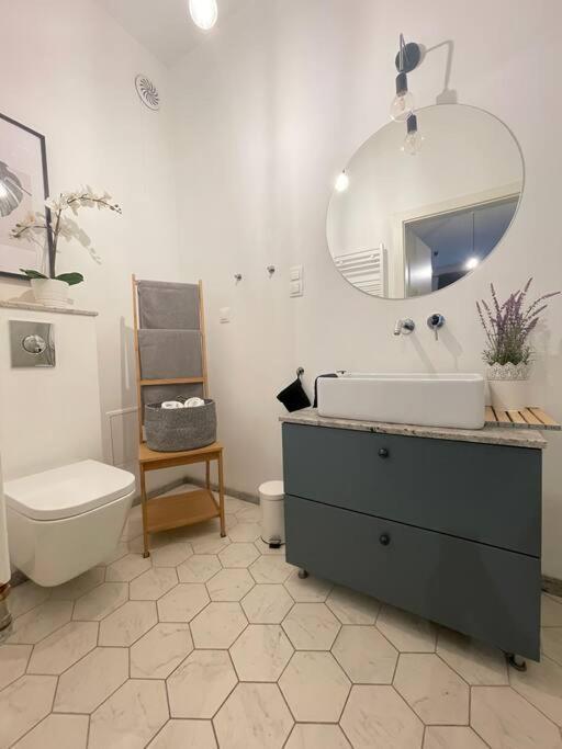 Cute Apartment Perfect For Business And Travel. Varşovia Exterior foto
