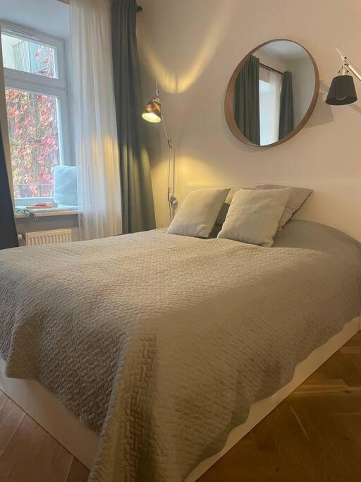 Cute Apartment Perfect For Business And Travel. Varşovia Exterior foto